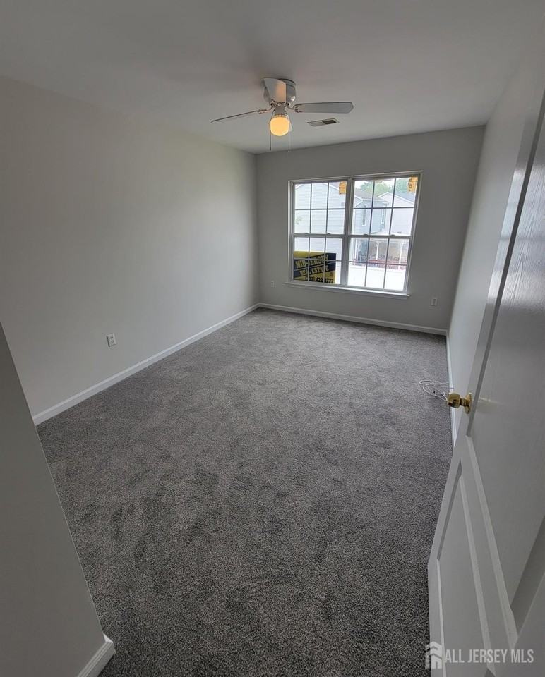 12 J Russel Smith Rd - Photo 4 of 9