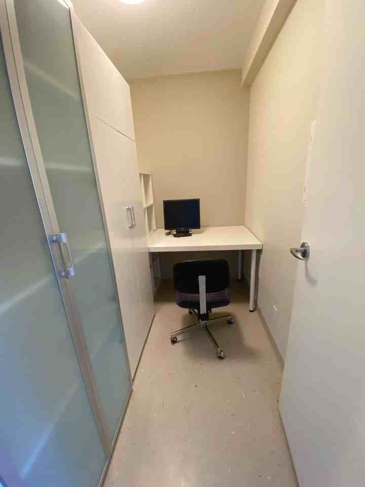 233 Robson St - Photo 4 of 8