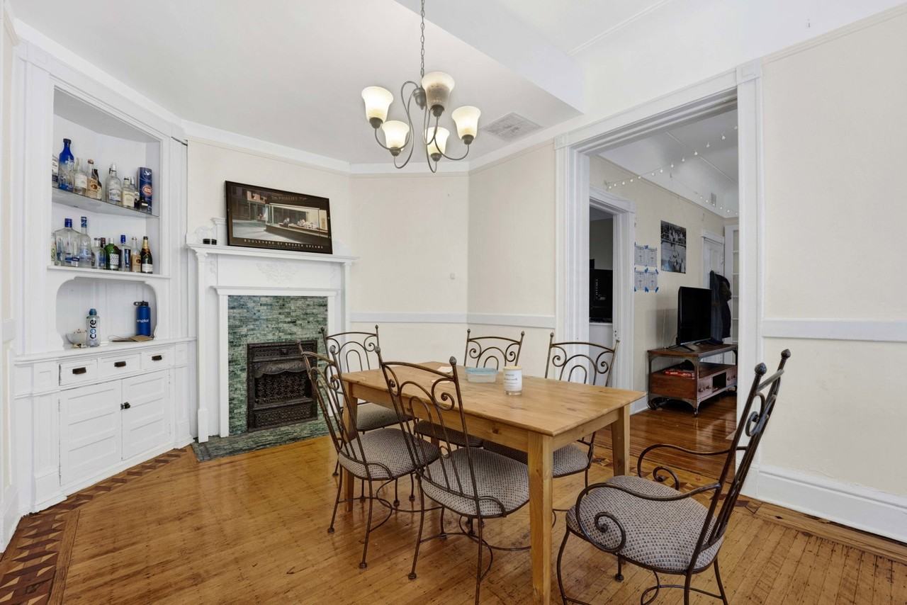 2522 N Burling St #2 - Photo 5 of 8