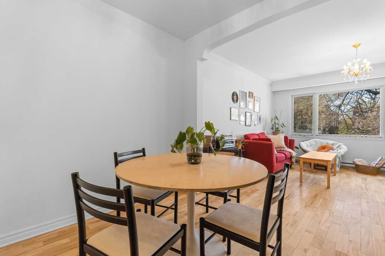 4603 Avenue Earnscliffe - Photo 2 of 15