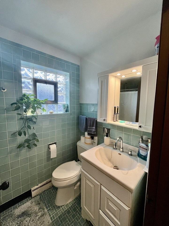 6822 W Higgins Ave - Photo 5 of 14