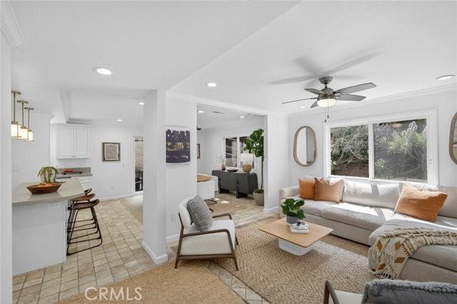 431 Nyes Pl - Photo 2 of 7