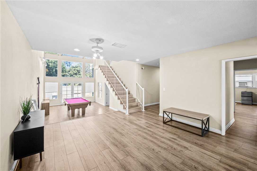 542 N Waverly St - Photo 5 of 5
