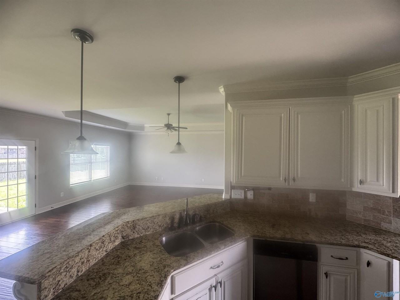 185 Jimmy Fisk Rd - Photo 7 of 21
