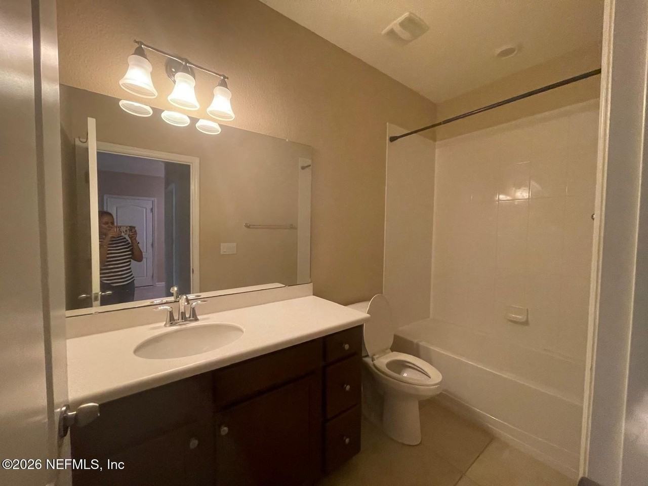 2618 Las Calinas Blvd - Photo 2 of 39