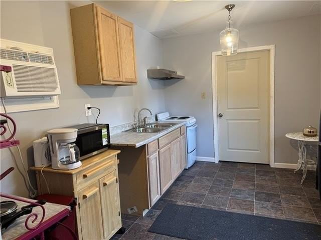 521 Victory Dr - Photo 3 of 7