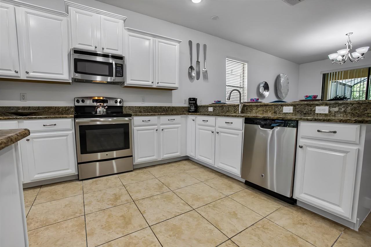 Moon Valley Dr - Photo 2 of 16