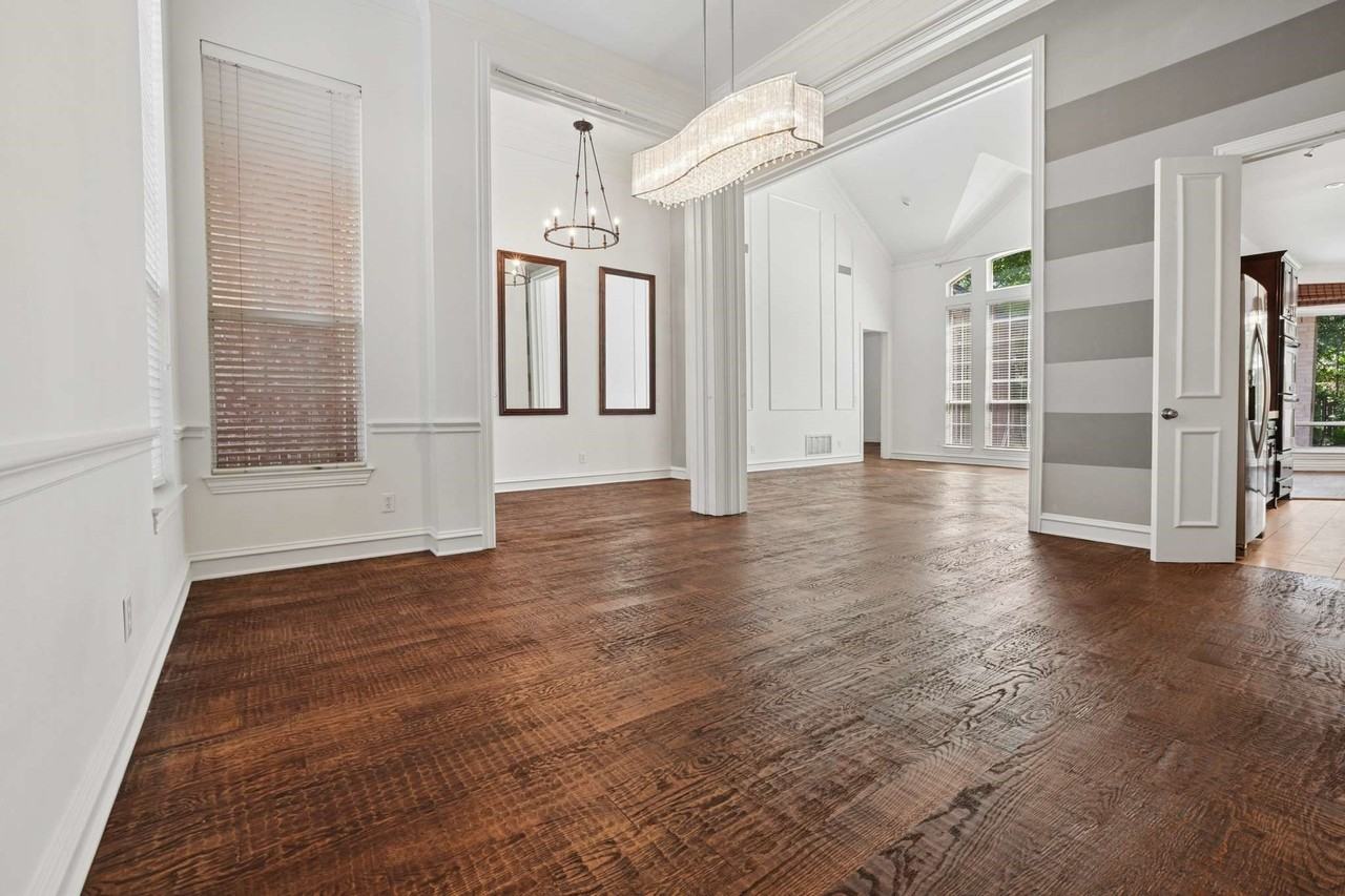 1125 Longford Cir - Photo 6 of 40