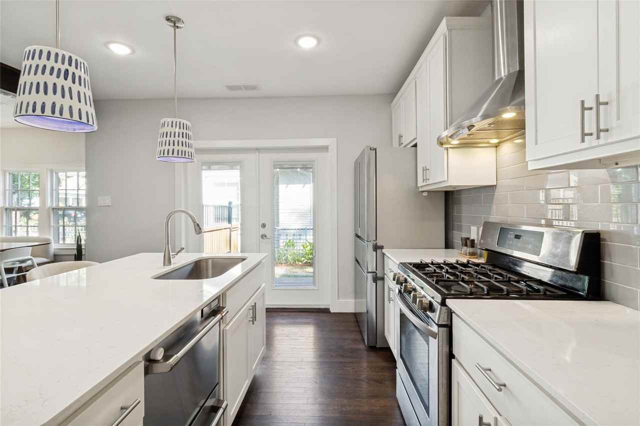 1023 Mount Auburn Ave - Photo 5 of 19
