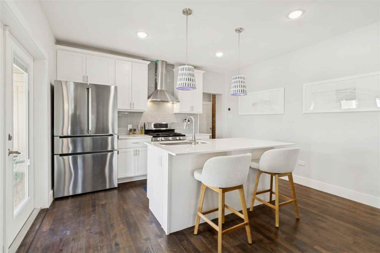 1023 Mount Auburn Ave - Photo 6 of 19