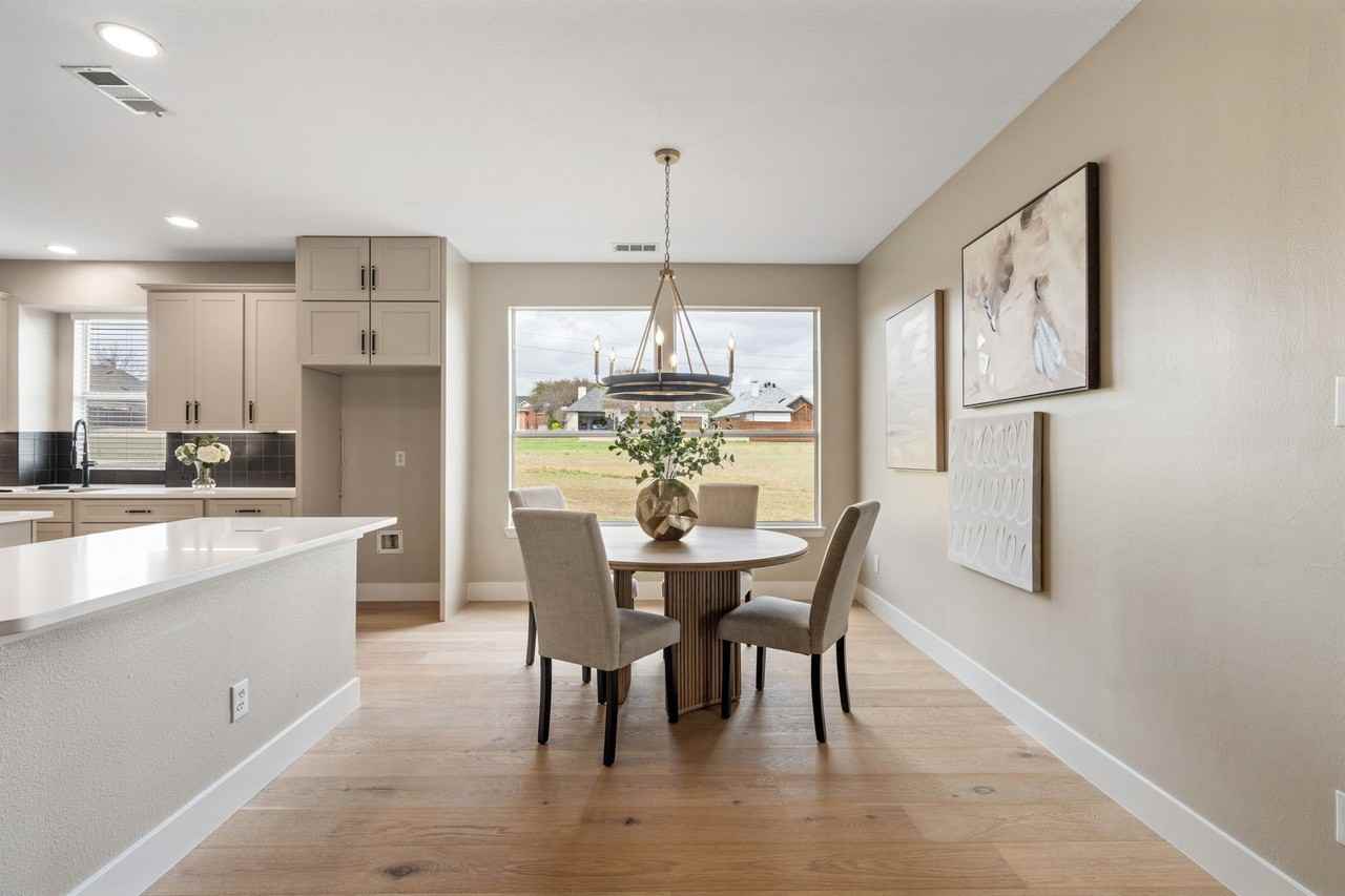 684 Hollow Cir - Photo 7 of 29