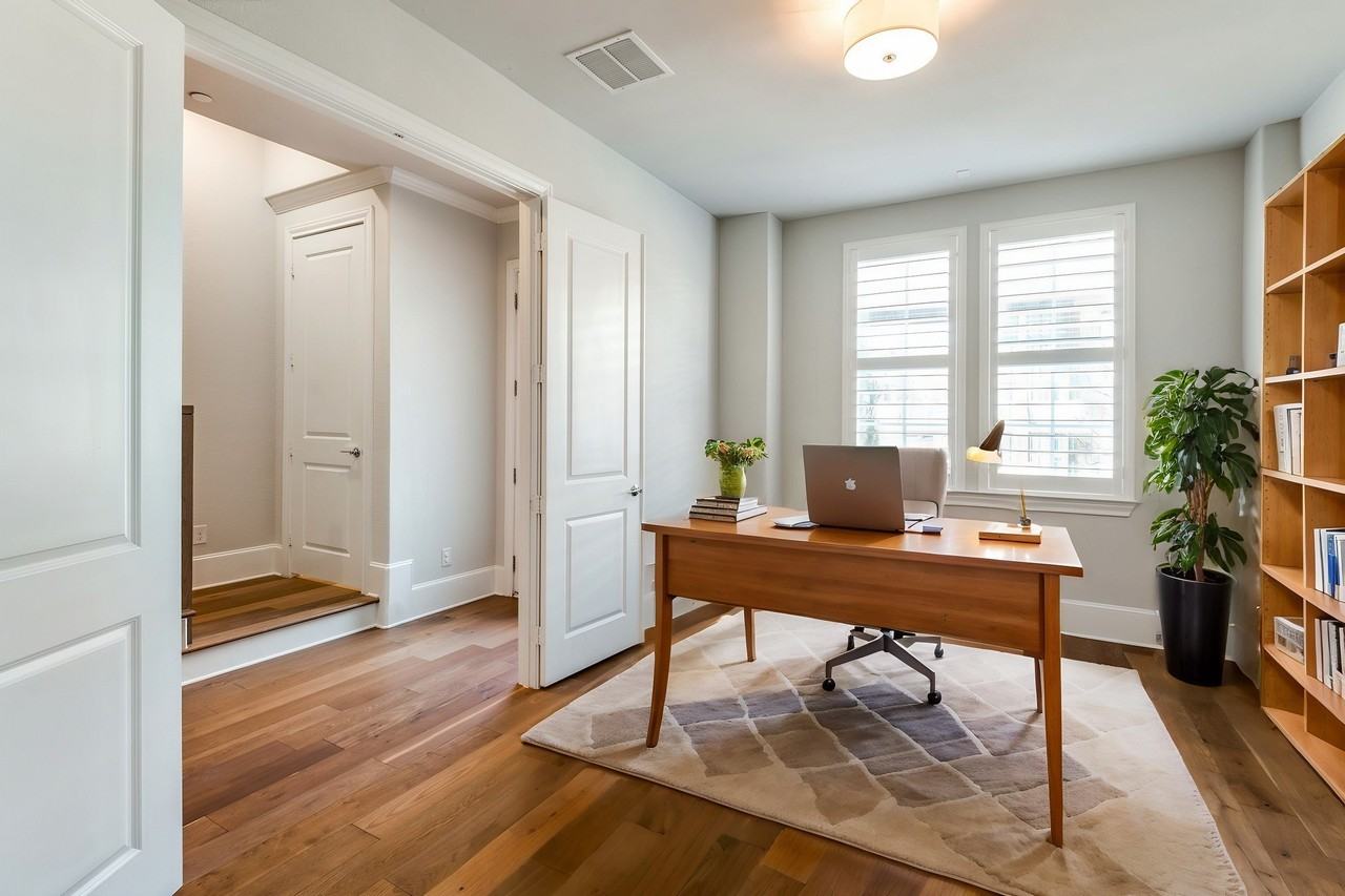 5421 Patterson St - Photo 4 of 32