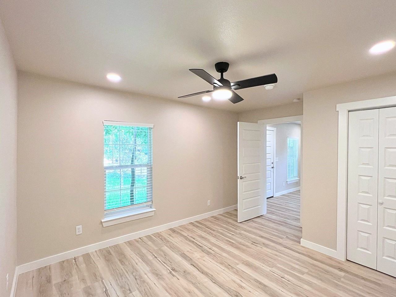 910 N West St - Photo 5 of 17