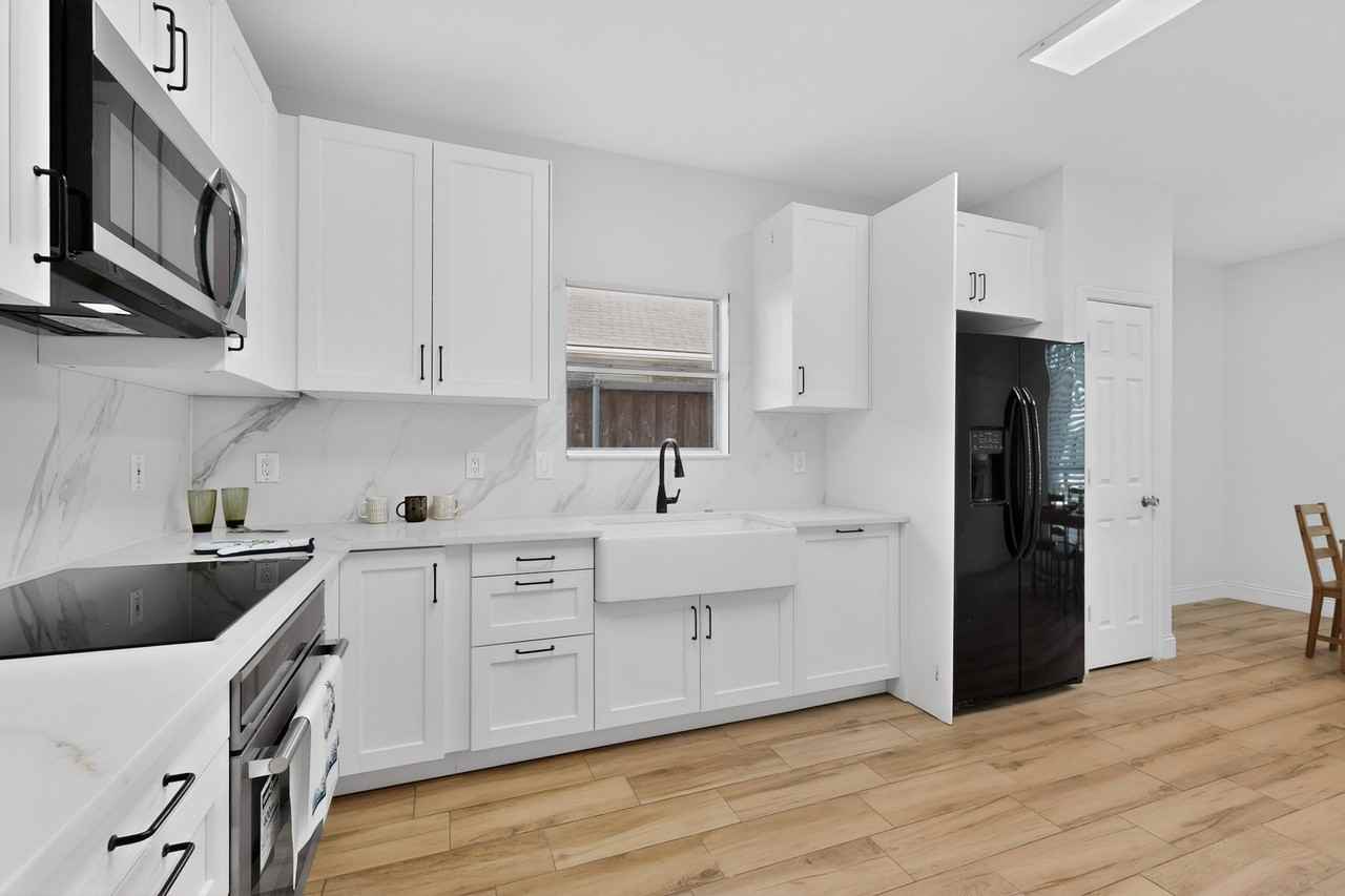 610 English Oak Dr - Photo 7 of 30