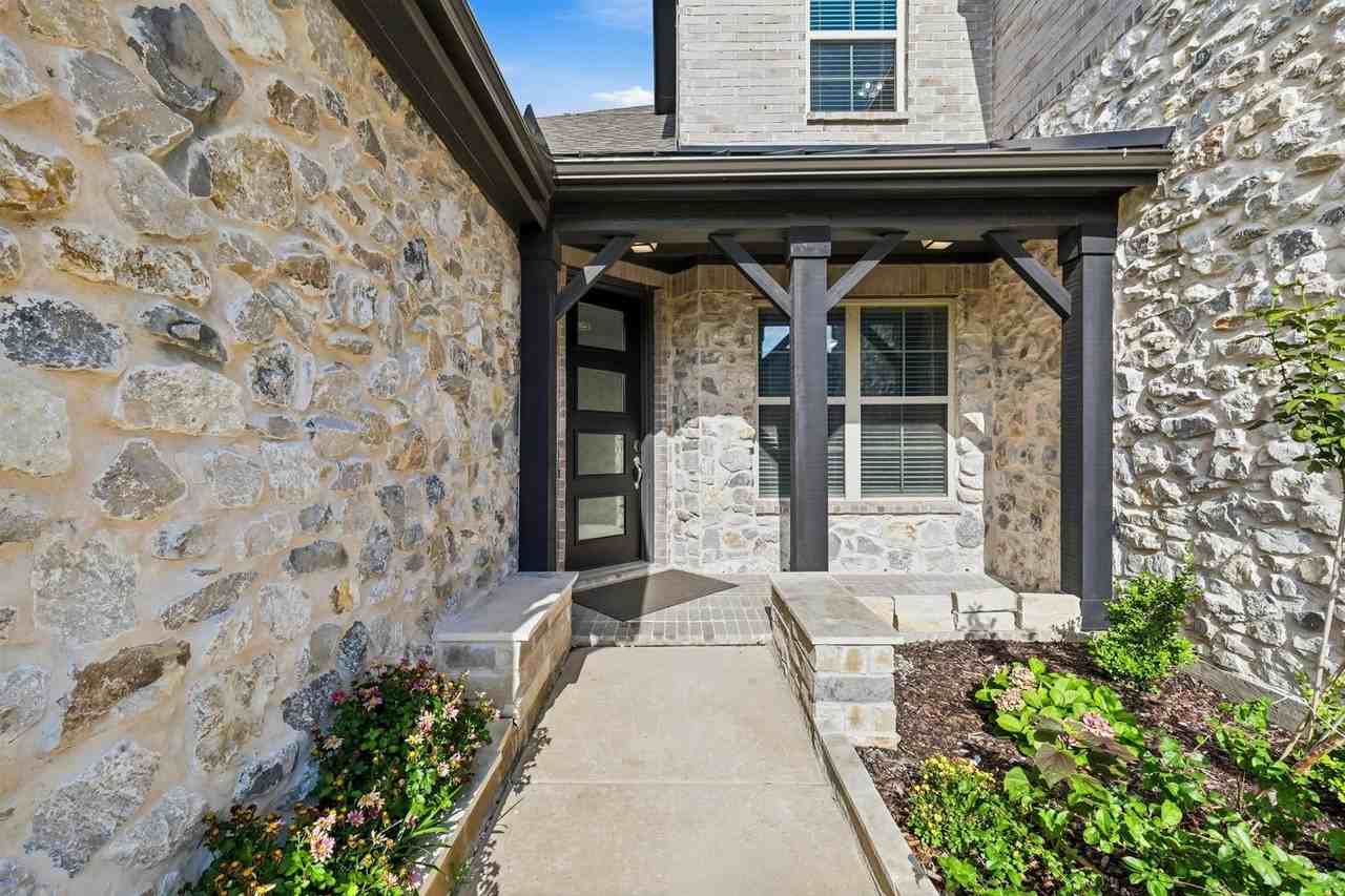 16524 Sage Crest Dr - Photo 2 of 40