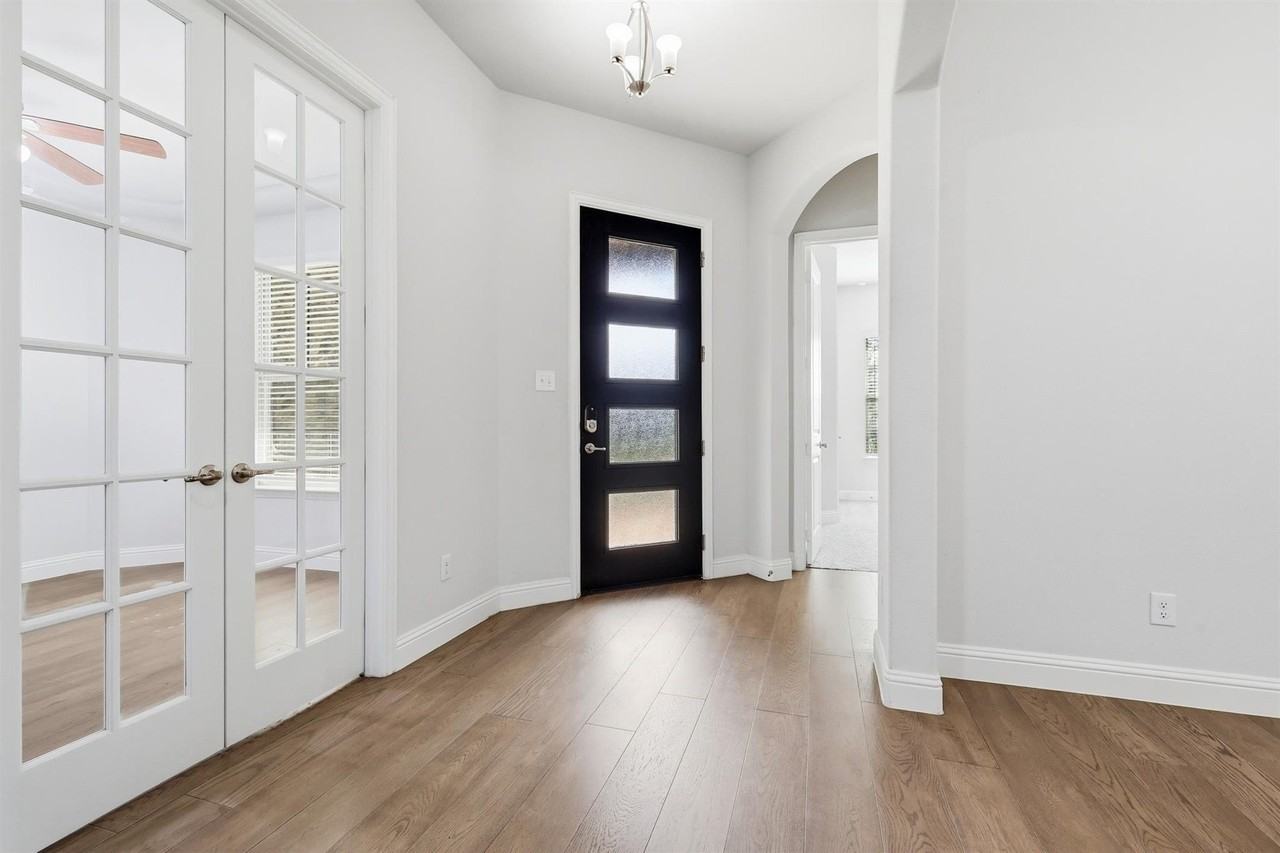 16524 Sage Crest Dr - Photo 3 of 40