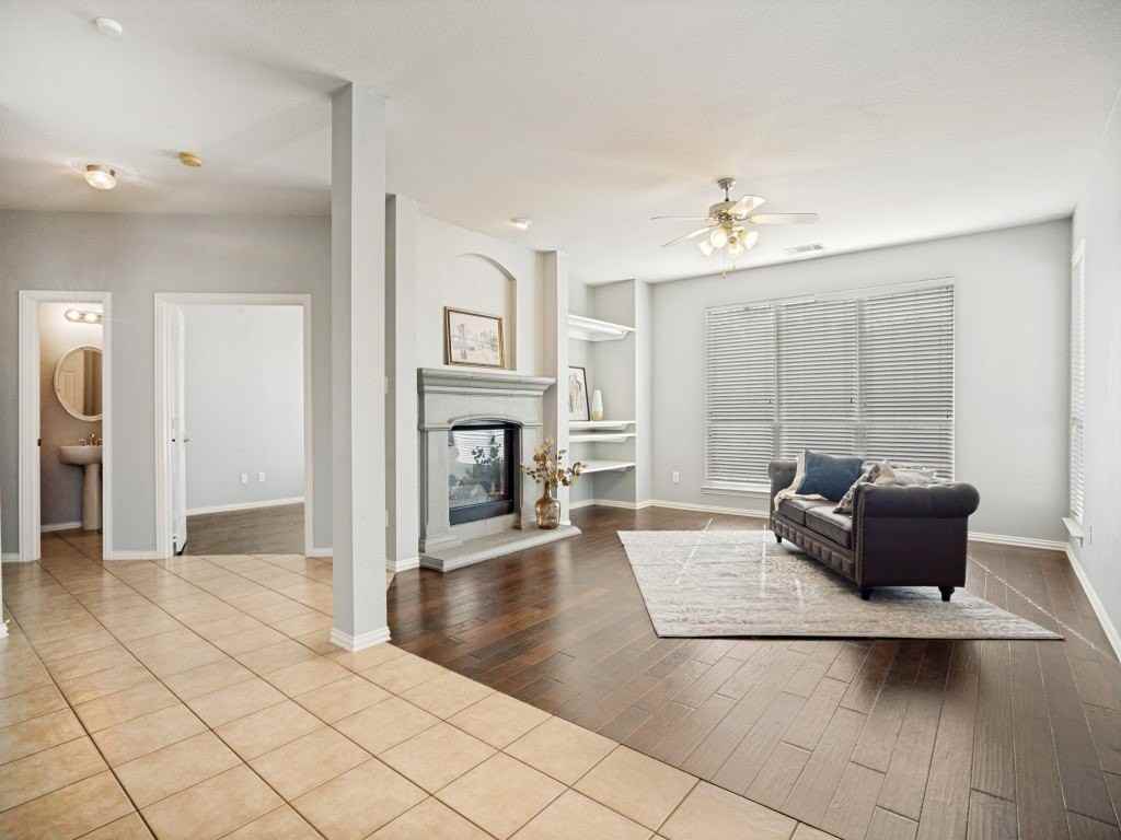 2737 Lynx Ln - Photo 6 of 25