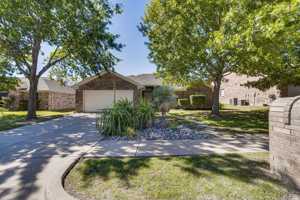 featured image of 102 Canyon Ct
