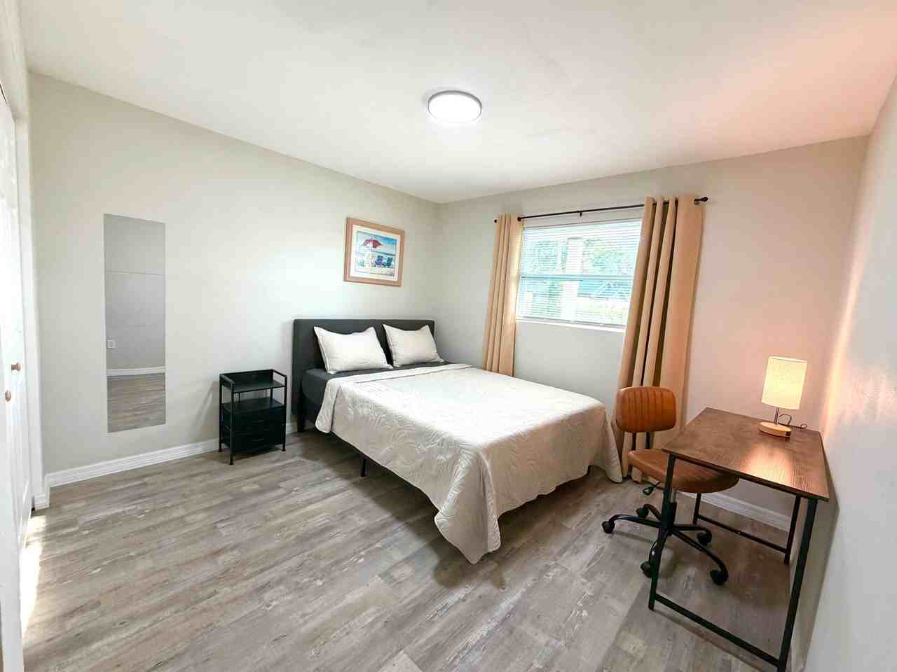 N Missouri Ave - Photo 4 of 10