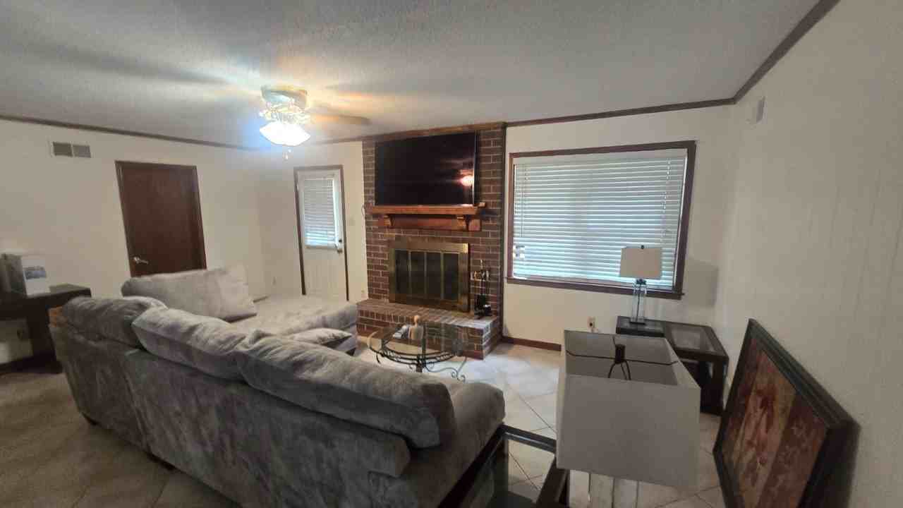 Brandywine Cv - Photo 6 of 14