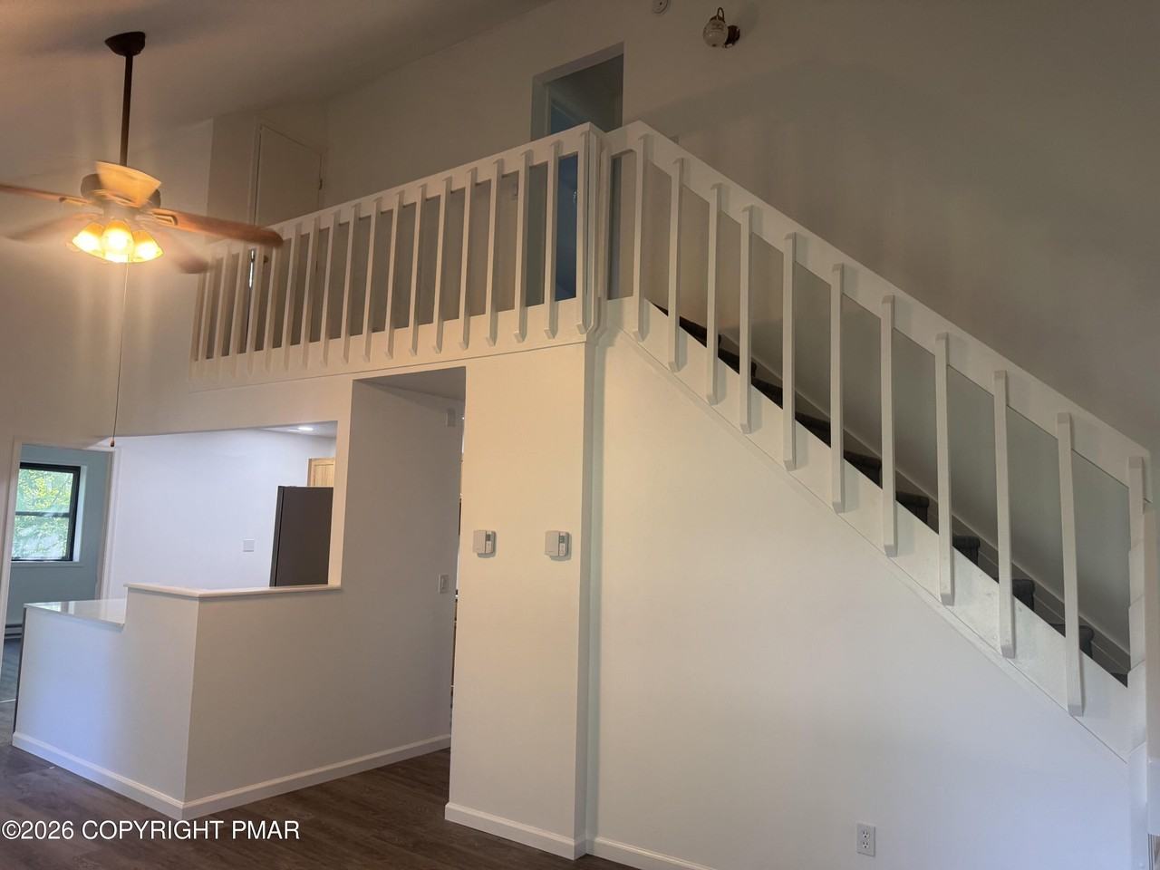 126 Feather Ln - Photo 7 of 35