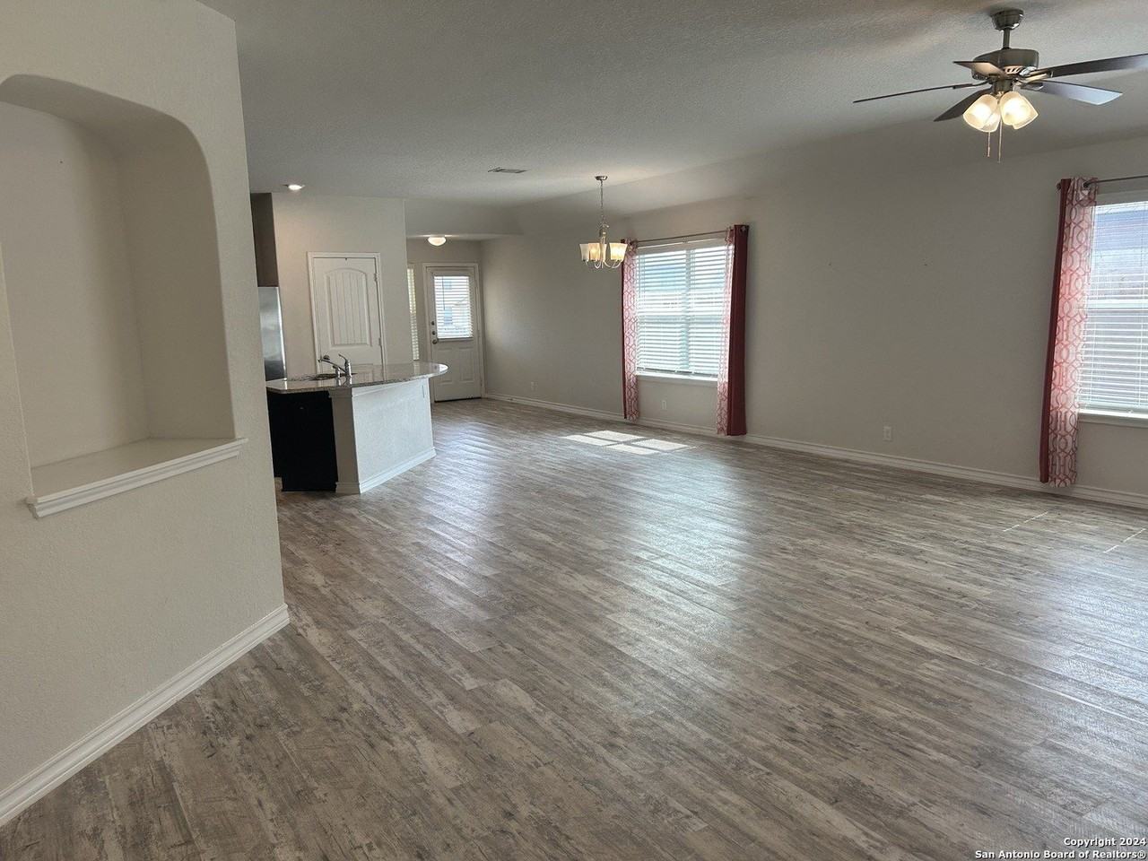216 Grand Rpds - Photo 5 of 18