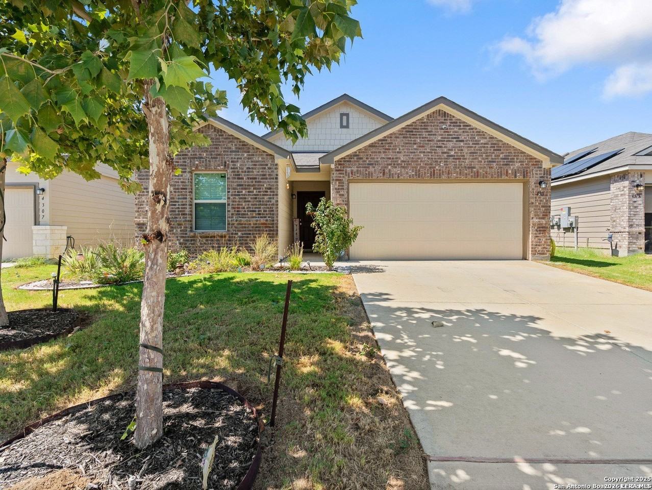 4311 Southton Woods - Photo 3 of 30