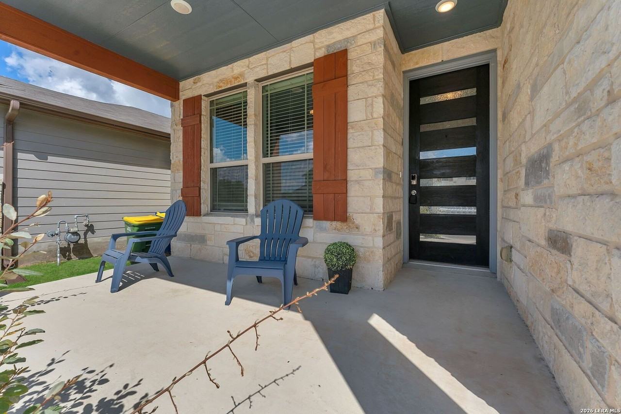 11675 Folsom Pass - Photo 5 of 50