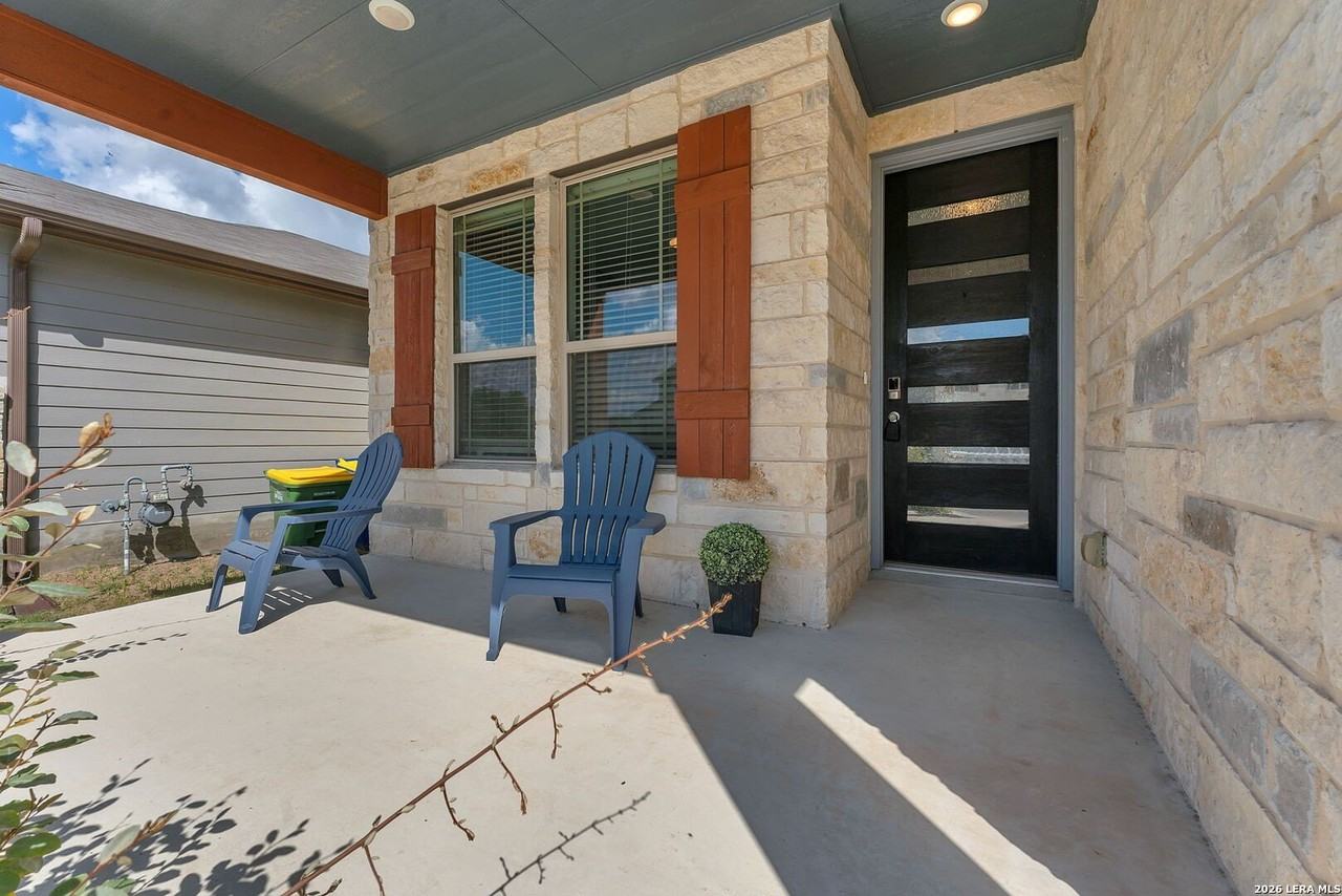 11675 Folsom Pass - Photo 6 of 50