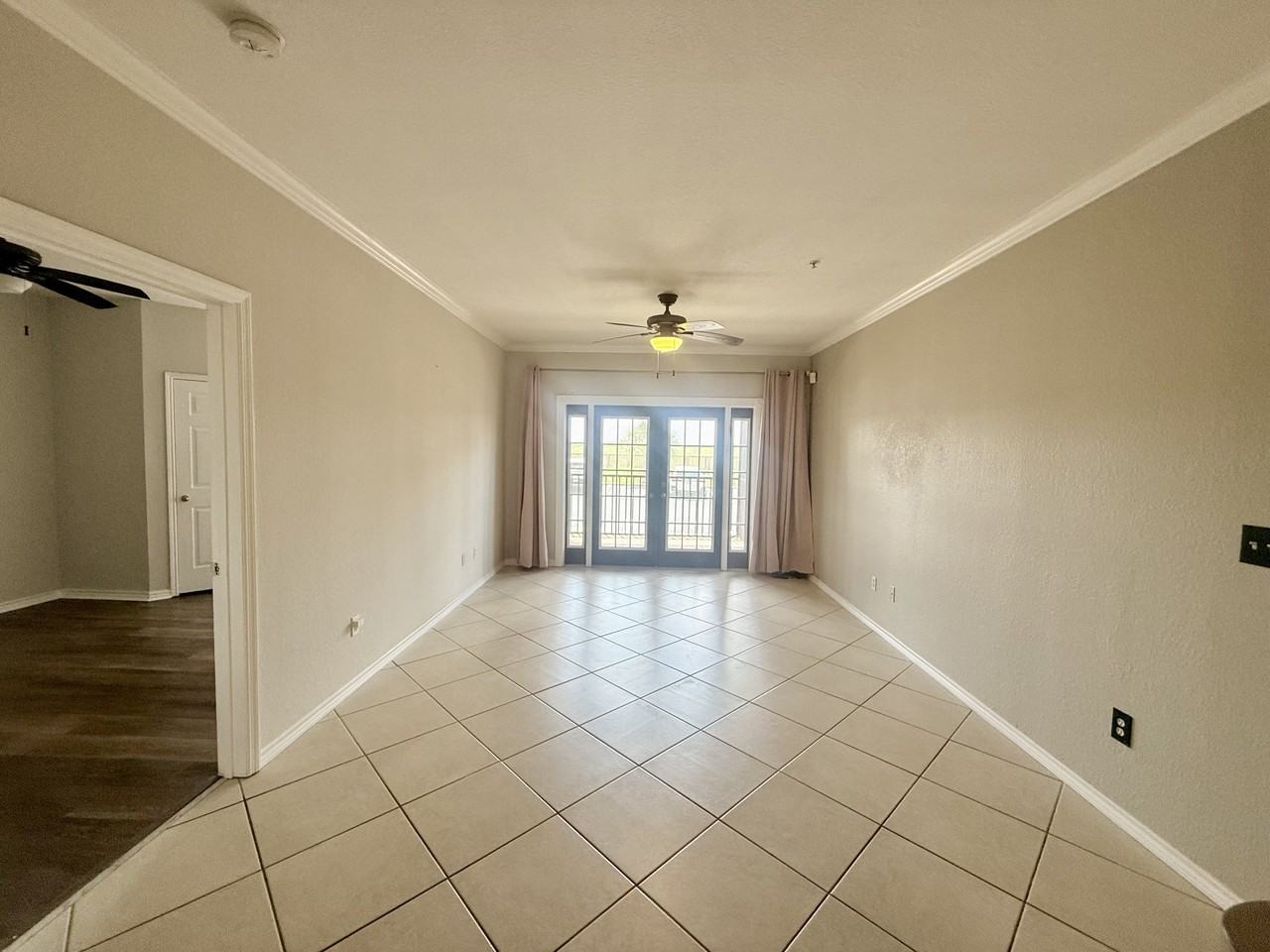 4306 Bayside Village Drive - 1Unit 102 #1 - Photo 5 of 32