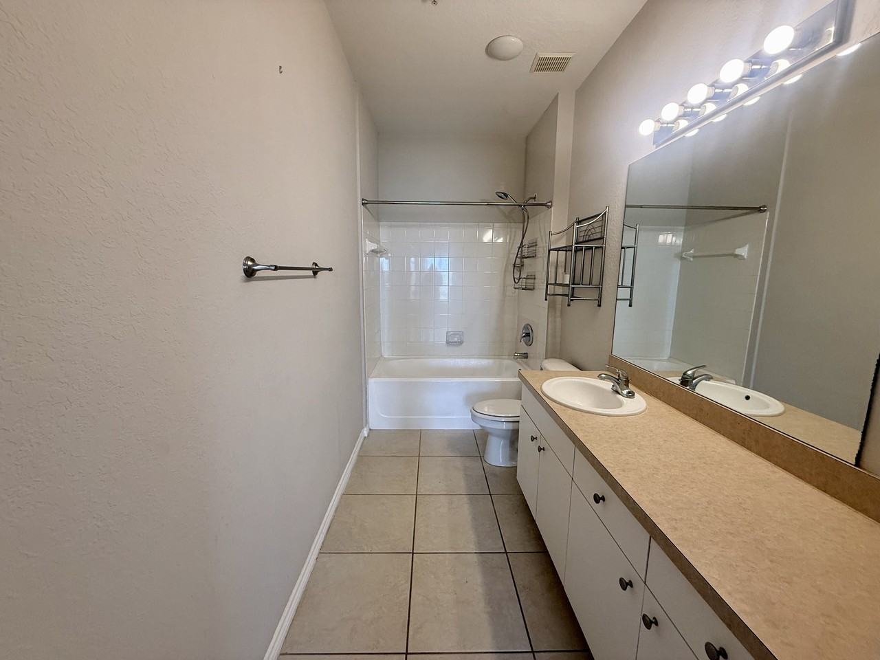 4306 Bayside Village Drive - 1Unit 102 #1 - Photo 7 of 32