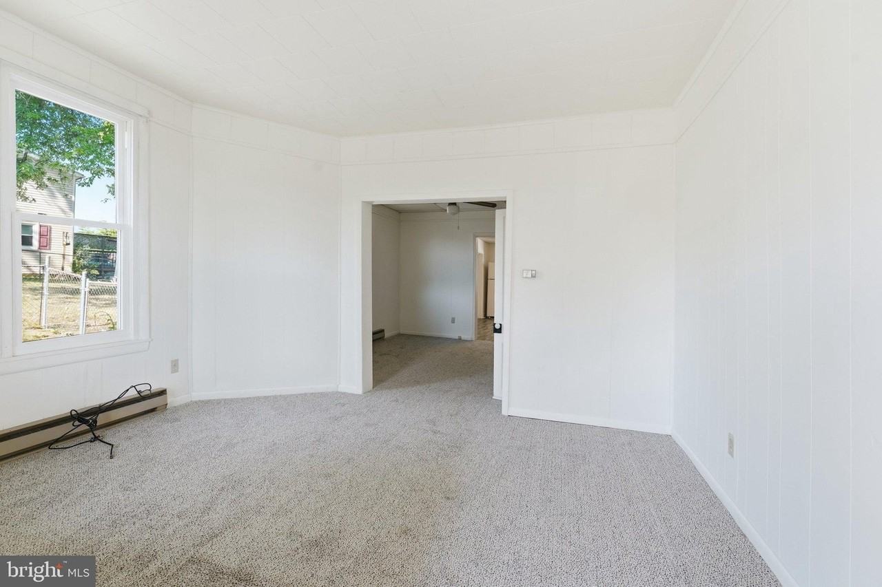 815 N Maple Ave #A - Photo 2 of 48