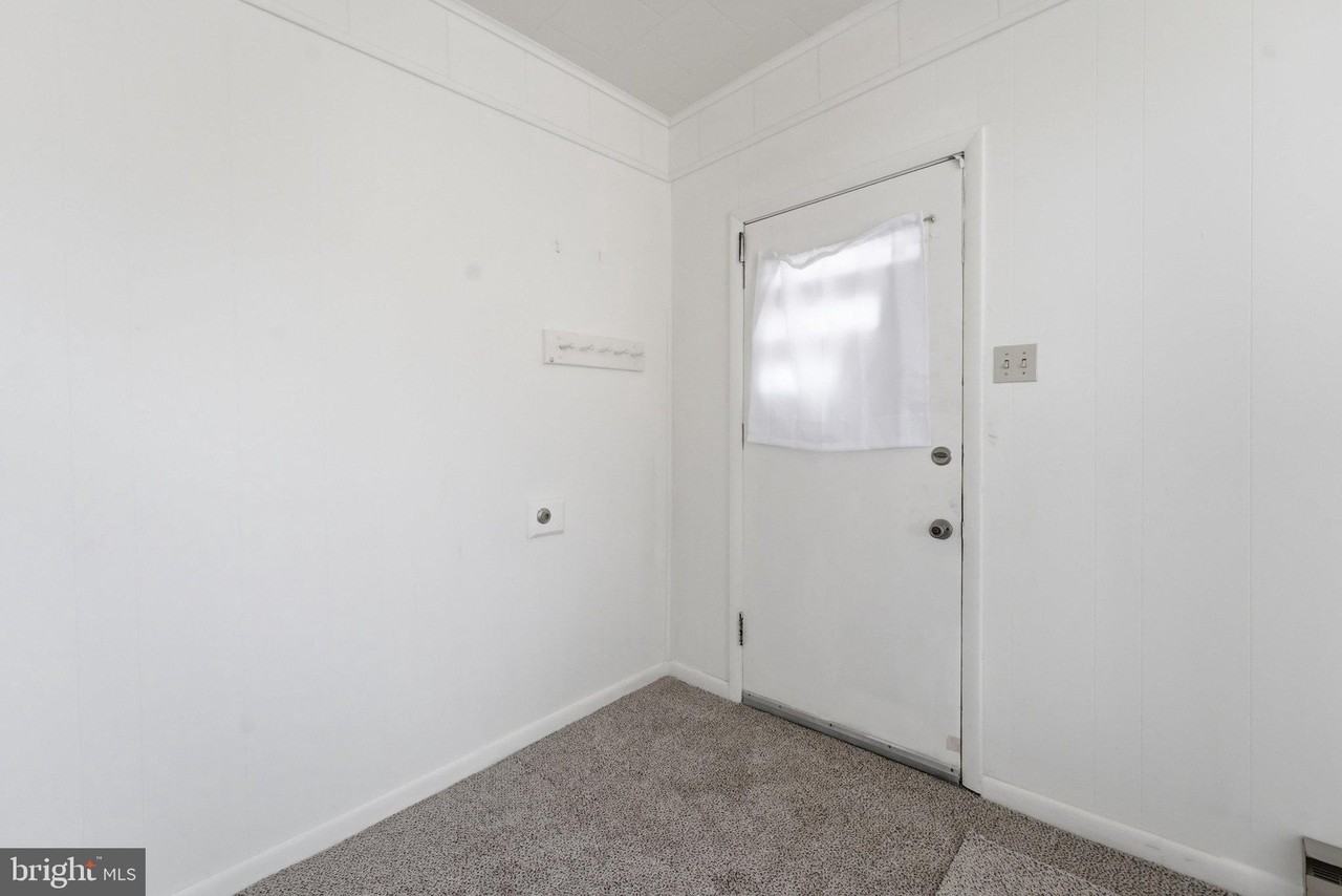 815 N Maple Ave #A - Photo 3 of 48