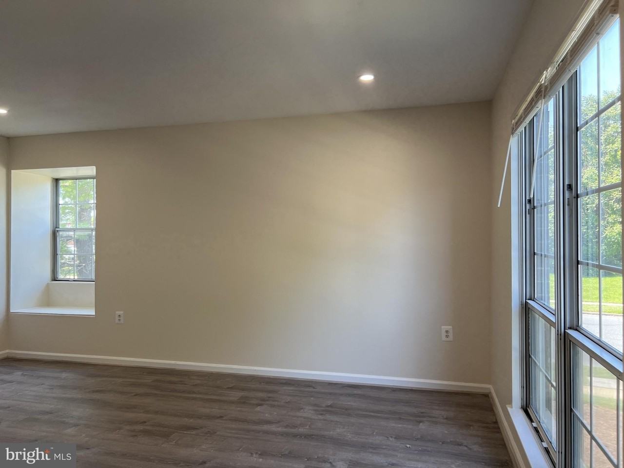 439 Terry Ct #B4 - Photo 3 of 19