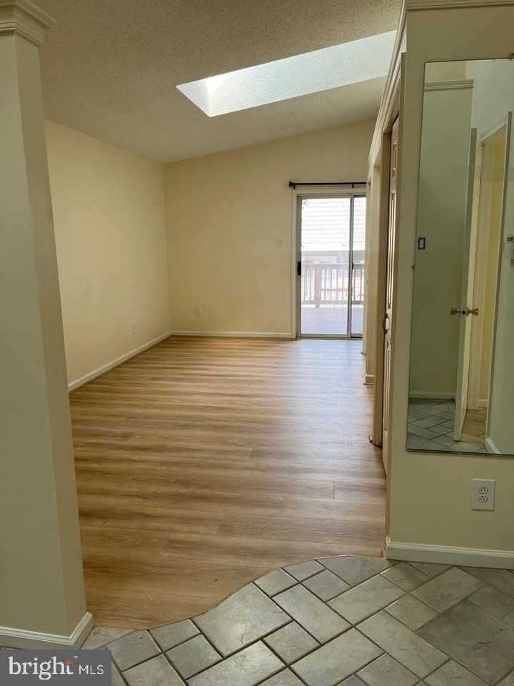20 Lantern Ln #20 - Photo 6 of 22
