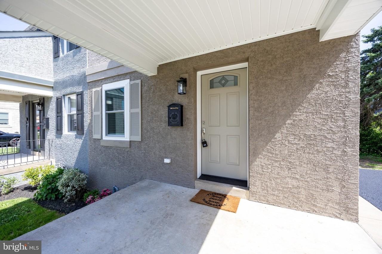 559 A St - Photo 5 of 31