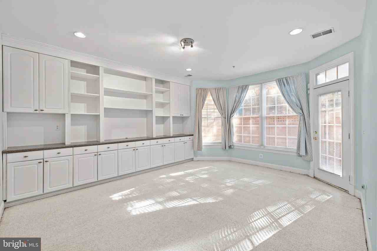 5237 Bessley Pl - Photo 7 of 50