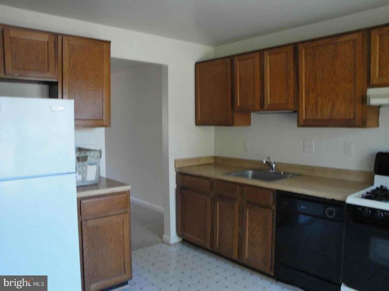 8029 Edinburgh Dr - Photo 3 of 24