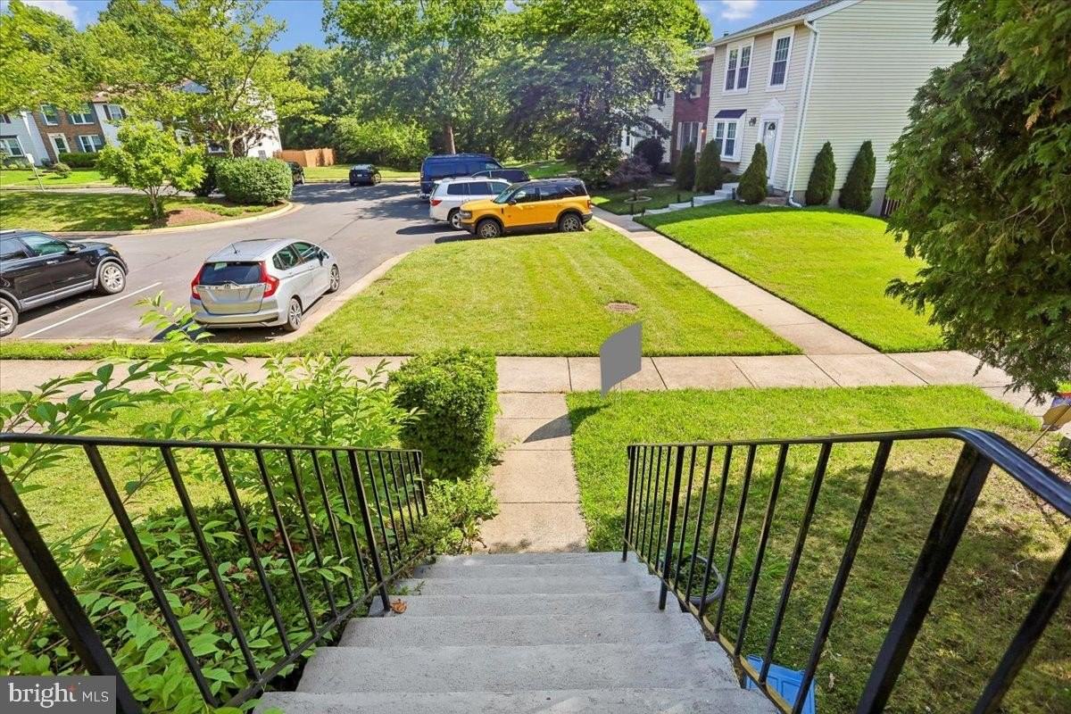 5913 Spruce Run Ct - Photo 4 of 50