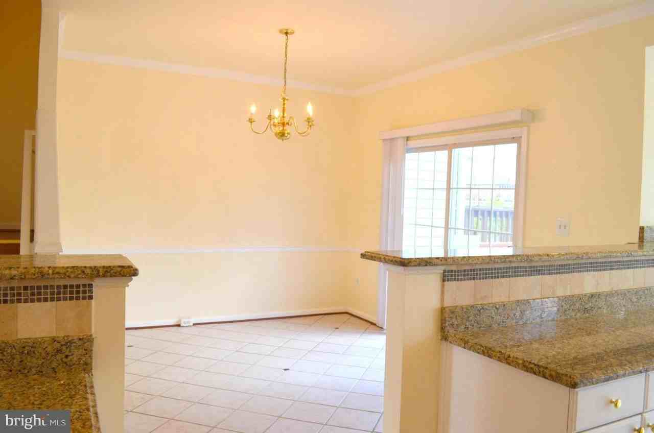 6863 Drifton Ct - Photo 5 of 23