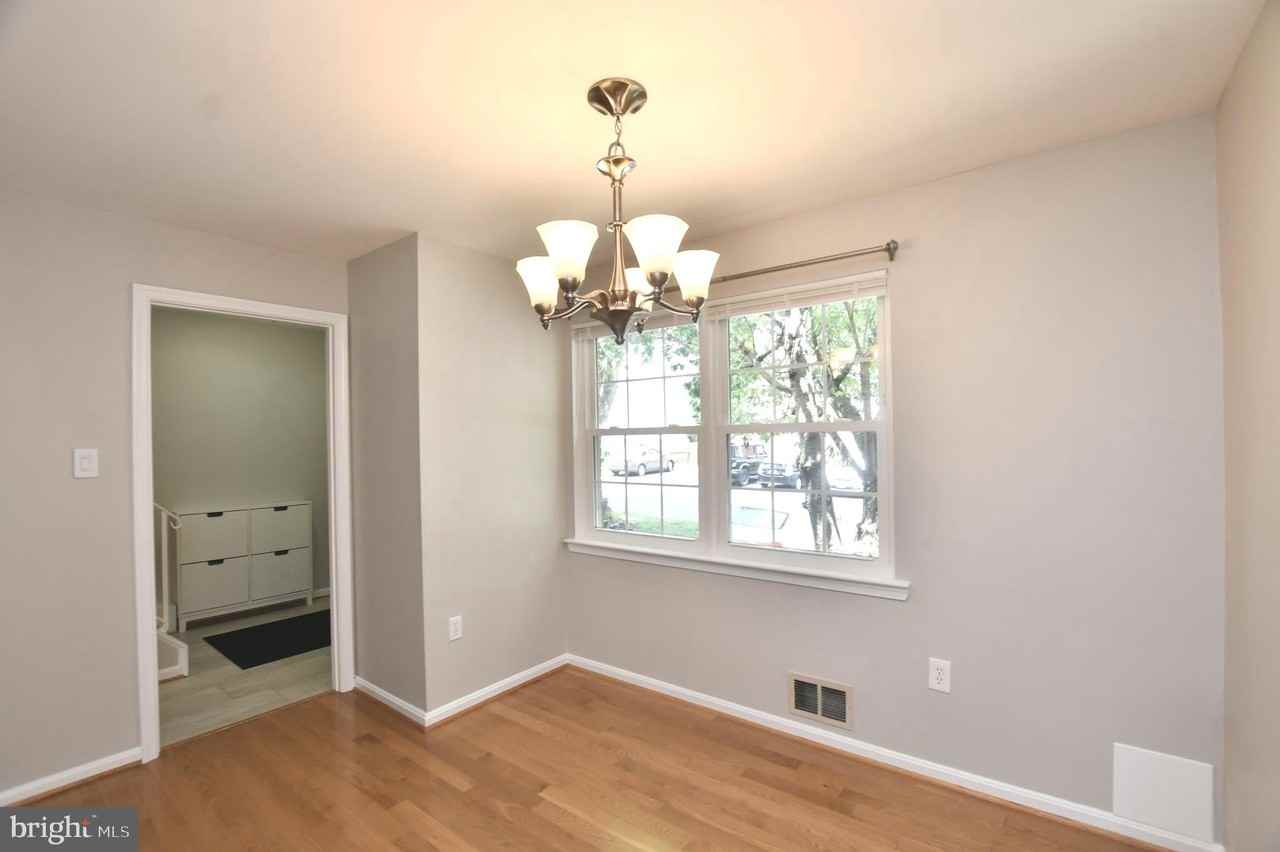 7733 Trevino Ln - Photo 7 of 21