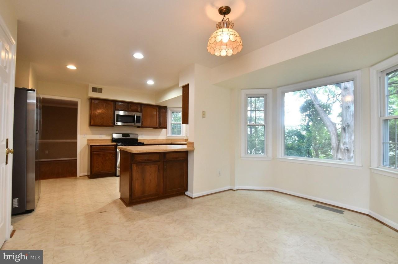 350 Copperfield Ln - Photo 2 of 17