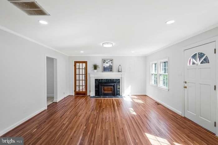 2718 Pioneer Ln - Photo 4 of 37