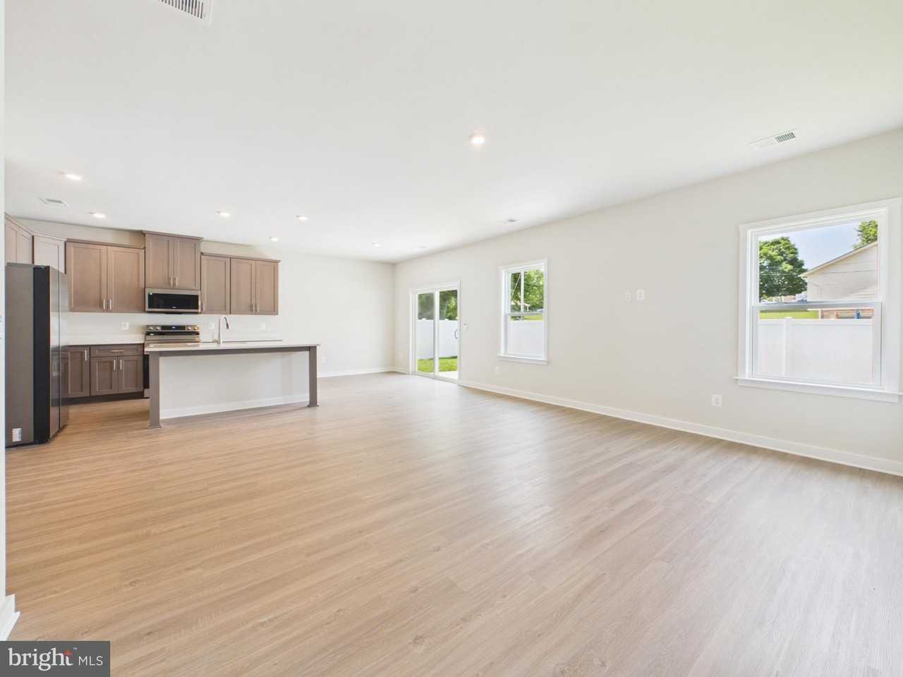362 BAKER Drive - Photo 7 of 40