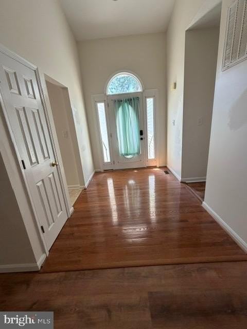 211 Dogwood Ave - Photo 2 of 20