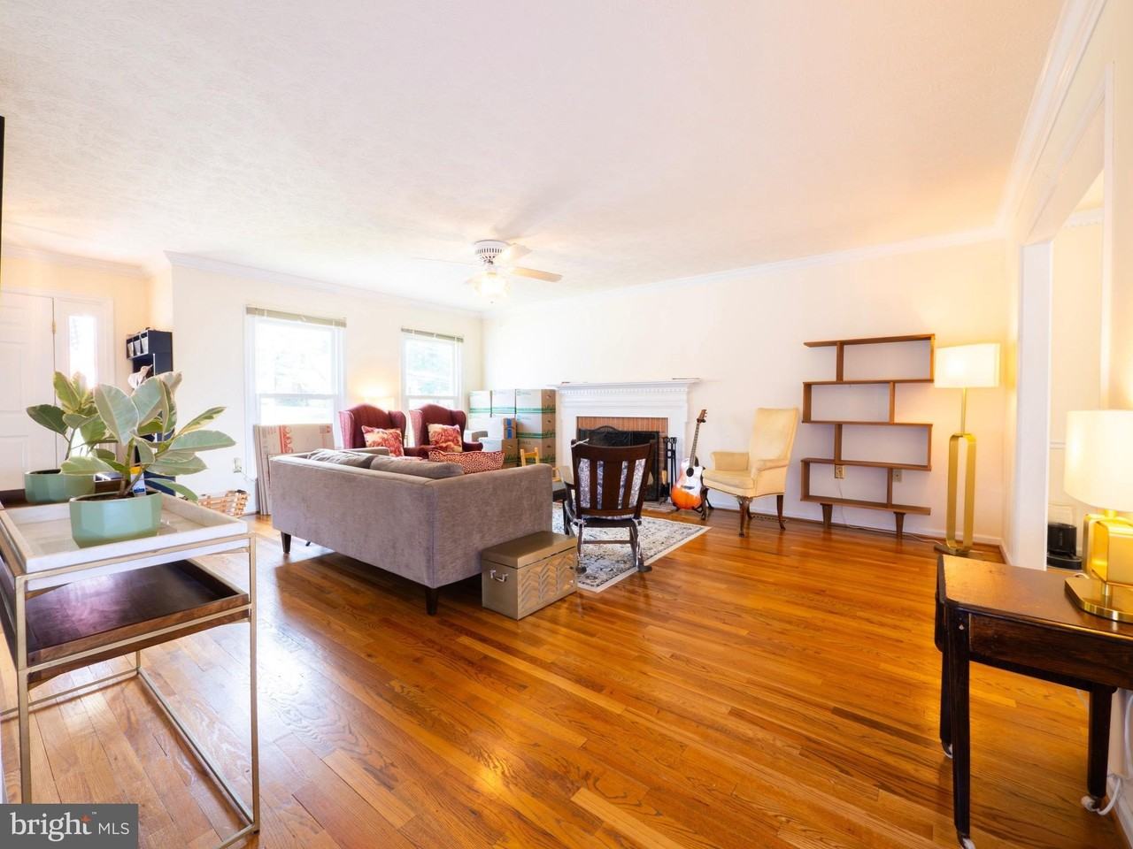 513 Jefferson St - Photo 5 of 40