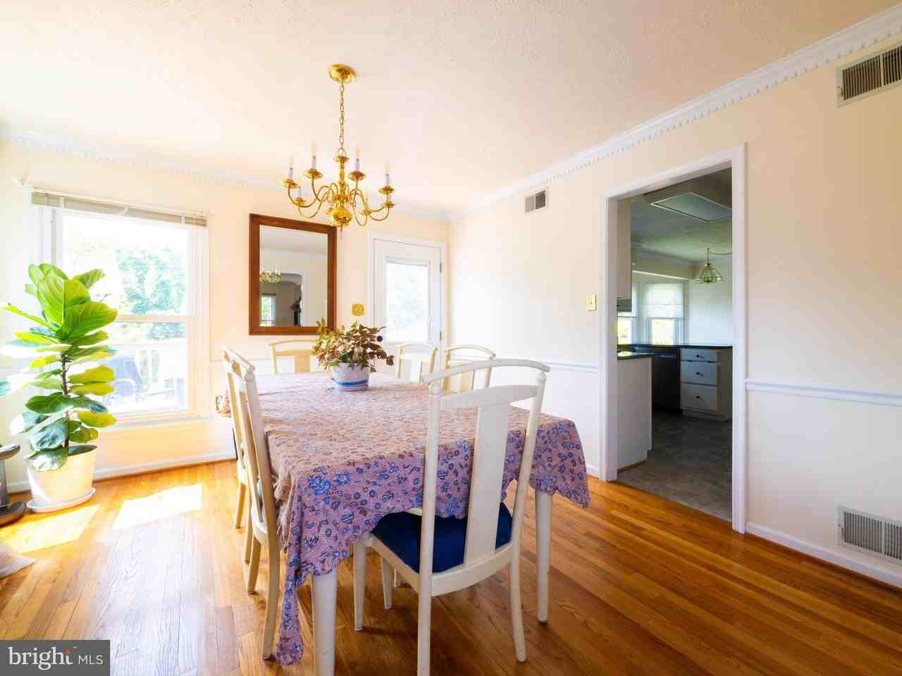 513 Jefferson St - Photo 6 of 40