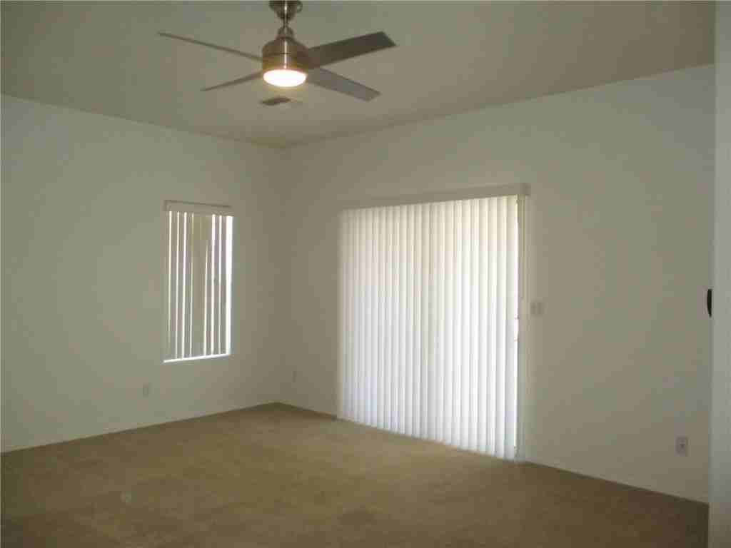 6103 S Bison Ave - Photo 7 of 18
