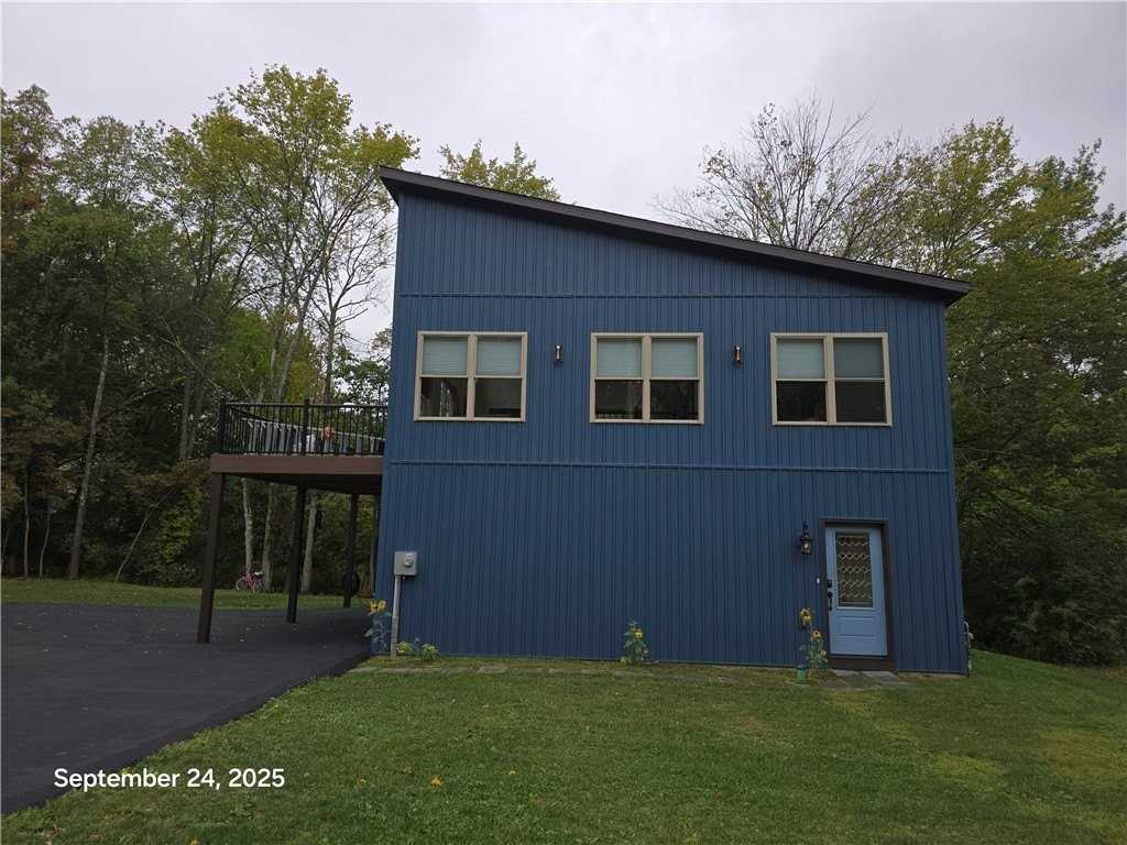 416 S Eberhart Rd - Photo 5 of 28
