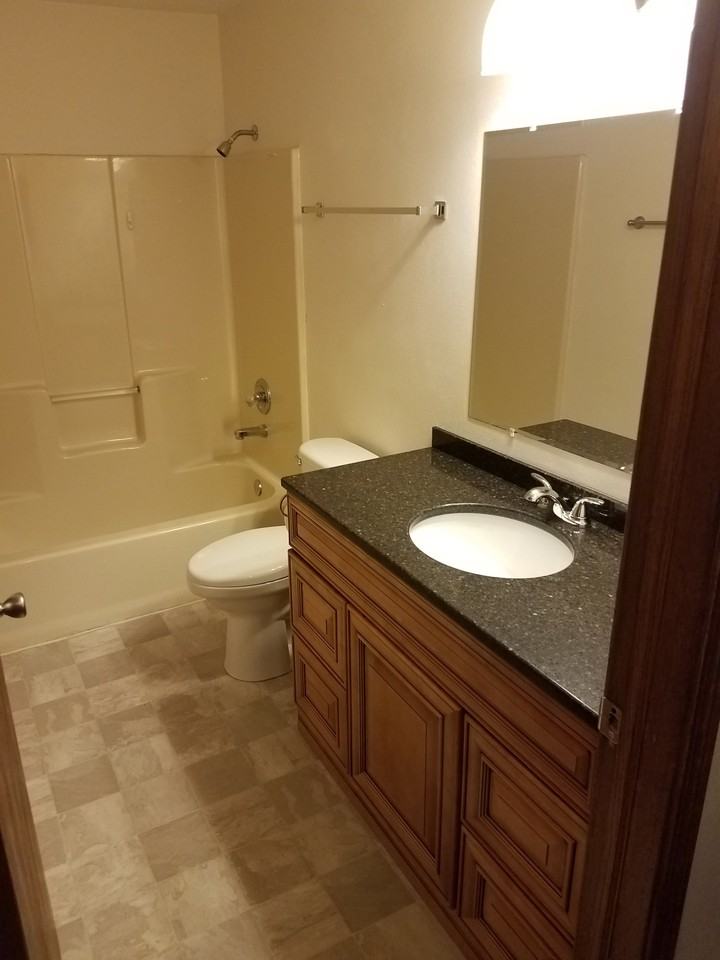 2220 N Skylark Dr #22 - Photo 5 of 10